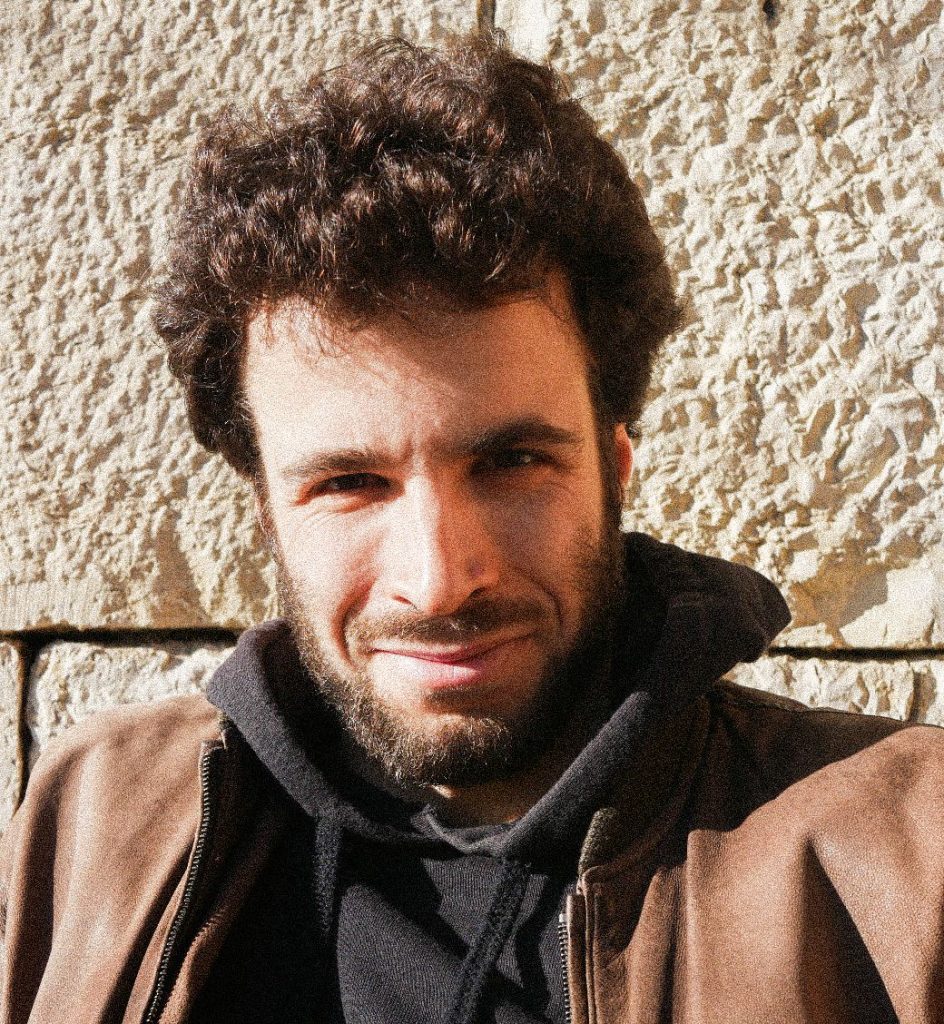 Contrebassiste dans l’Échappée chantante