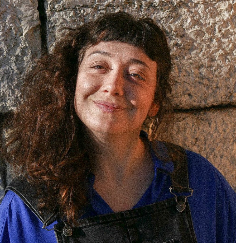 Chanteuse dans l'Échappée chantante